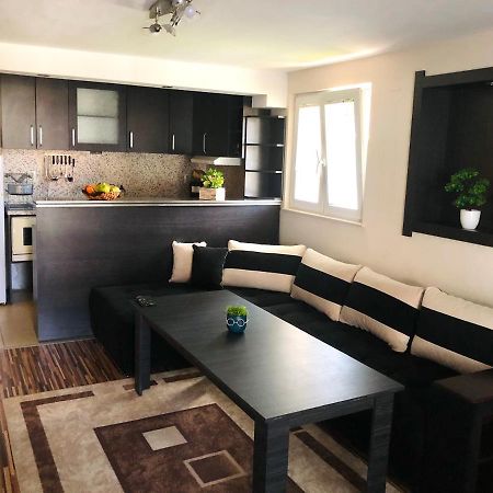 Pavlovi Apartments Samokov Bagian luar foto