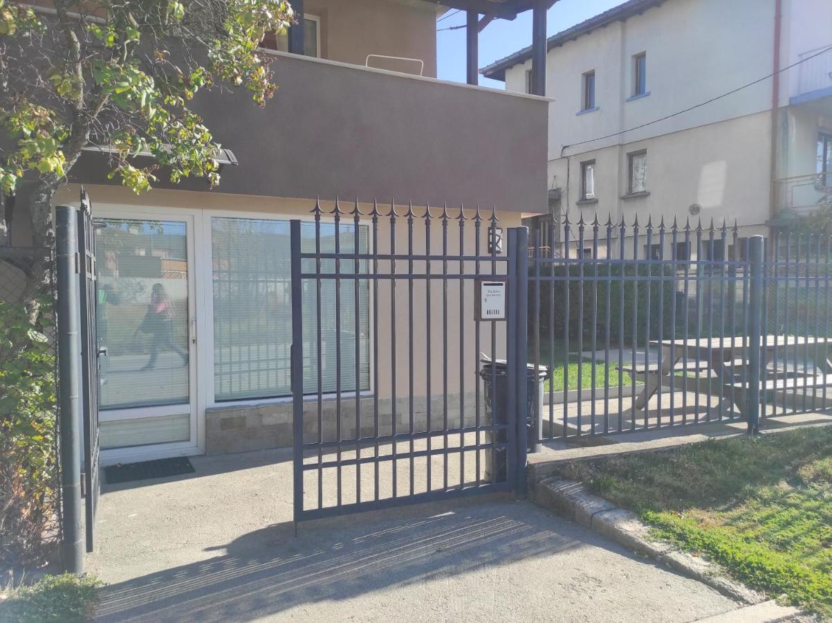 Pavlovi Apartments Samokov Bagian luar foto